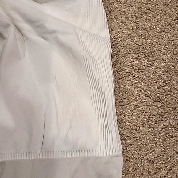 BLANQI Maternity Bundle -Shape wear Tank and Leggings. Size Medium - Picture 7 of 9